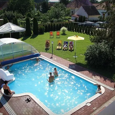 Apartamento In Buk/nordtransdanubien 35323